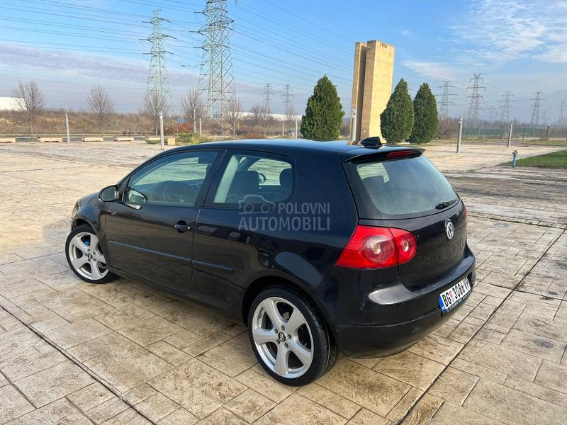 Volkswagen Golf 5 1.9tdi-DOBAR
