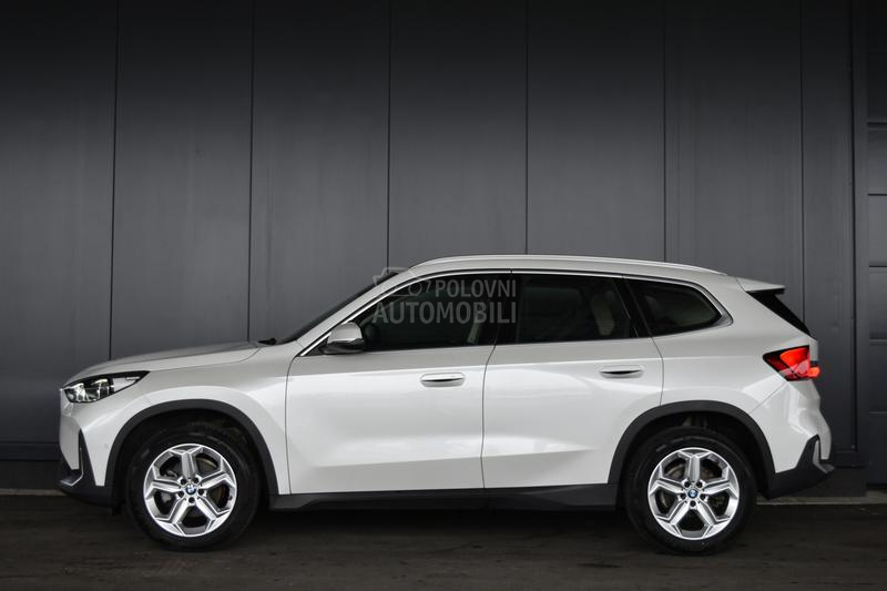 BMW X1 sDrive 18i AT