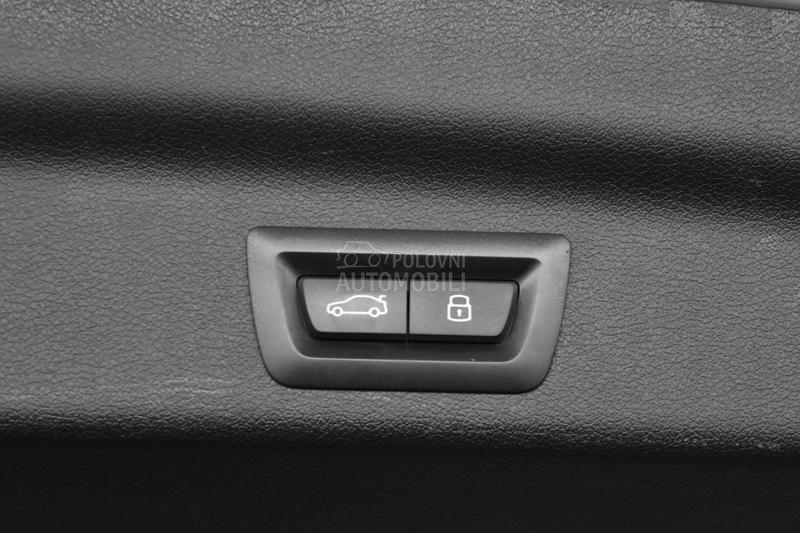 BMW X1 sDrive 18i AT