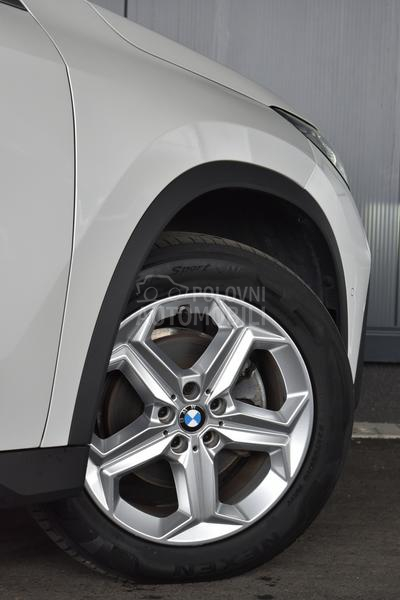BMW X1 sDrive 18i AT
