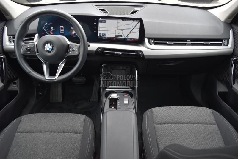 BMW X1 sDrive 18i AT