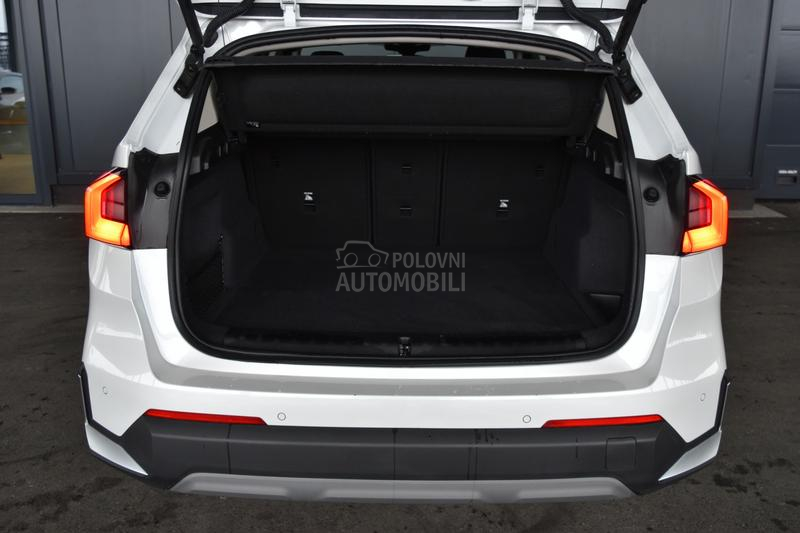 BMW X1 sDrive 18i AT