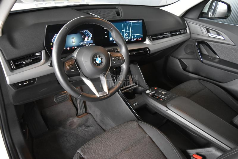 BMW X1 sDrive 18i AT