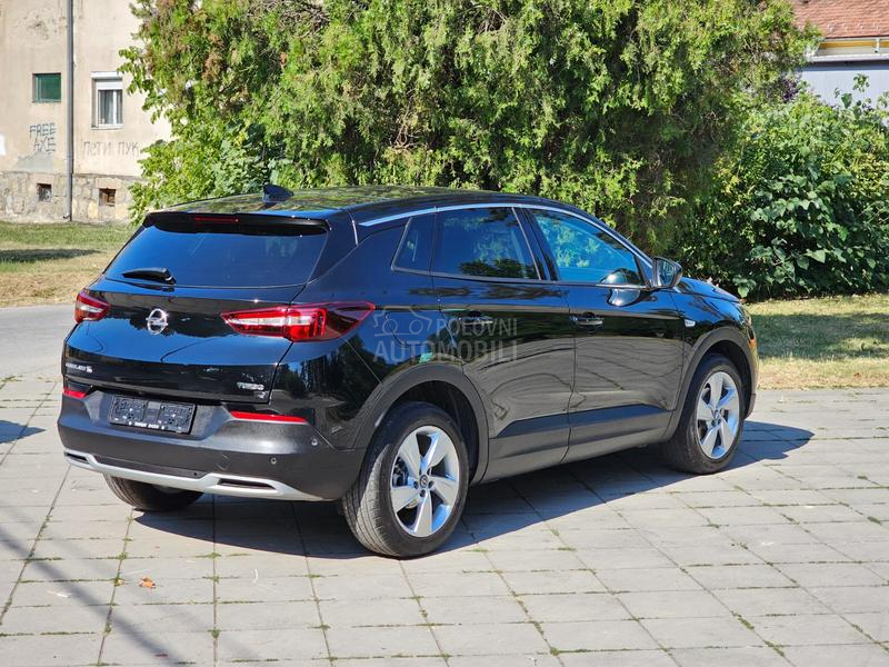 Opel Grandland X 1.2 ULTIMATE