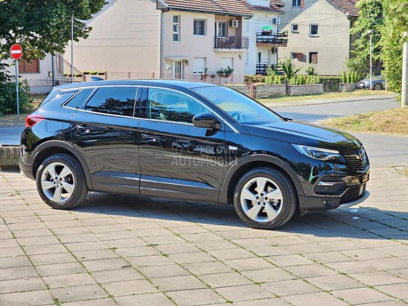 Opel Grandland X 1.2 ULTIMATE