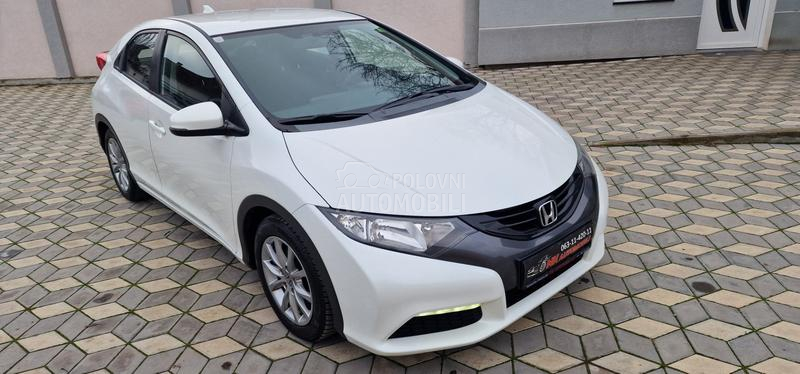 Honda Civic 1.8 iVTEC Noovo