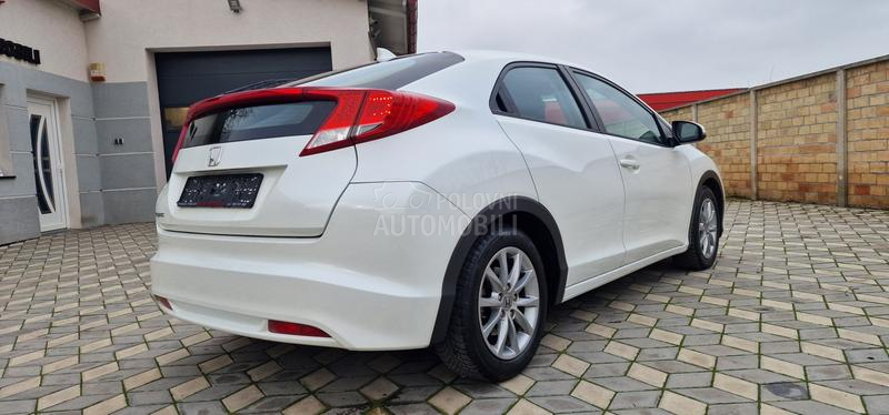 Honda Civic 1.8 iVTEC Noovo