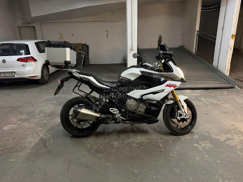 BMW S1000XR