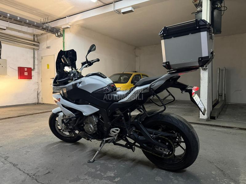 BMW S1000XR