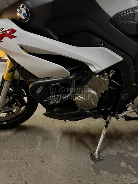 BMW S1000XR
