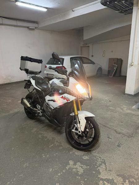 BMW S1000XR