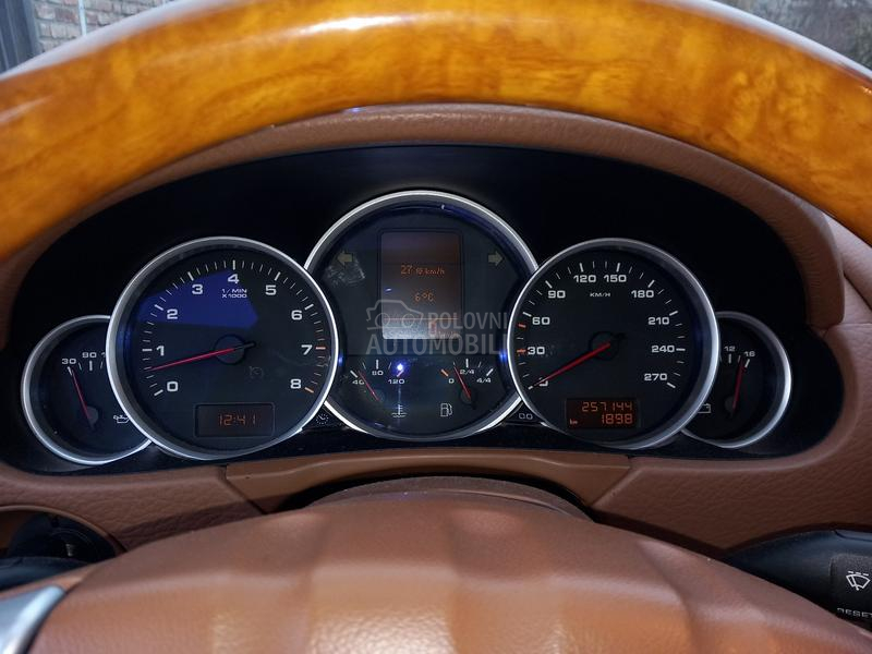 Porsche Cayenne 4.5 V8 S