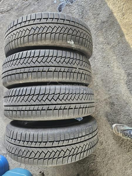 Continental 215/65 R17 Zimska
