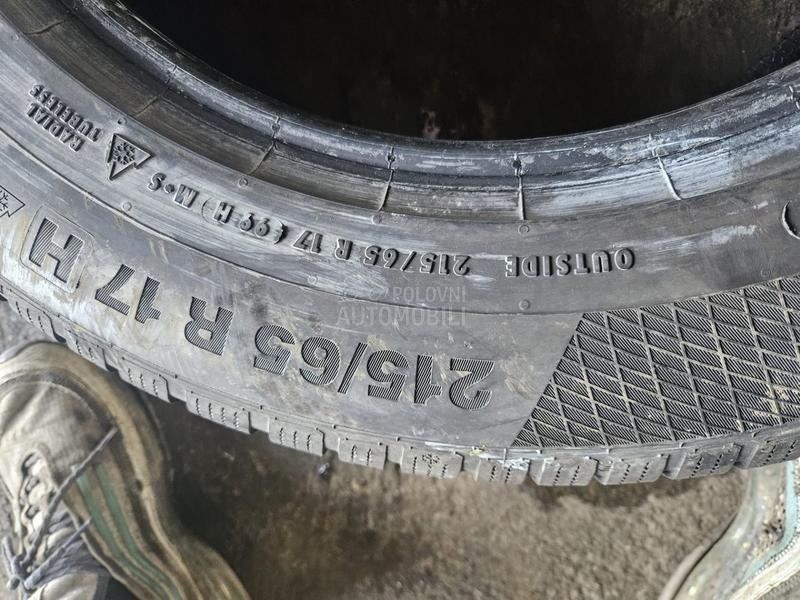 Continental 215/65 R17 Zimska