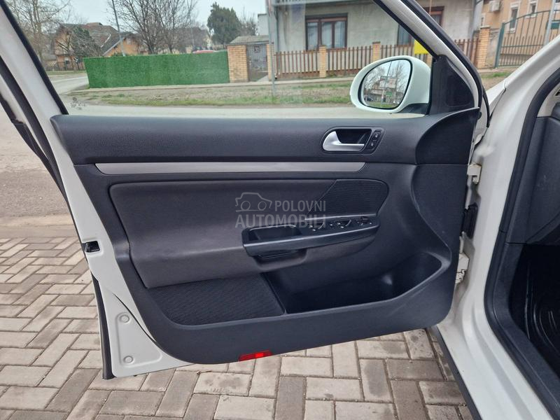 Volkswagen Golf 6 1.6 TDI