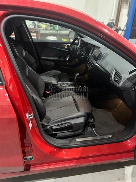 BMW 120 f40 2019. god. -  kompletan auto u delovima