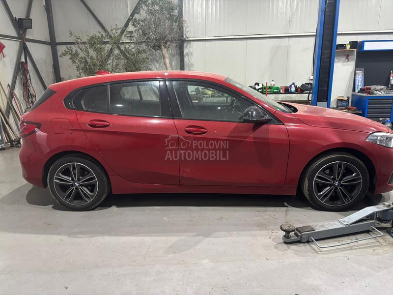 BMW 120 f40 2019. god. -  kompletan auto u delovima