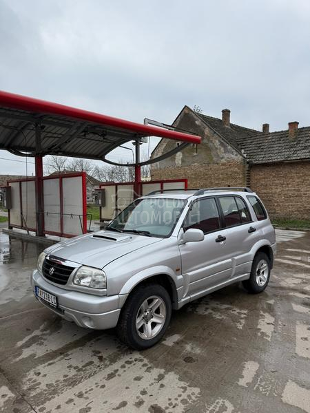 Suzuki Grand Vitara 2.0