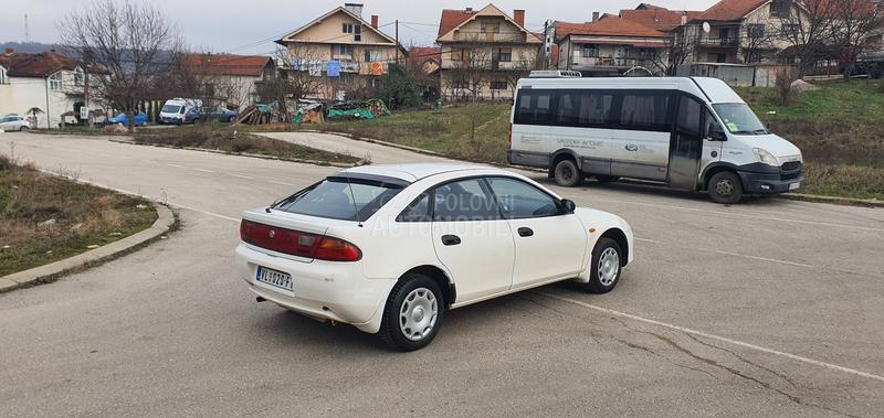 Mazda 323 O C U V A N A