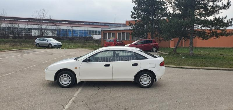 Mazda 323 O C U V A N A