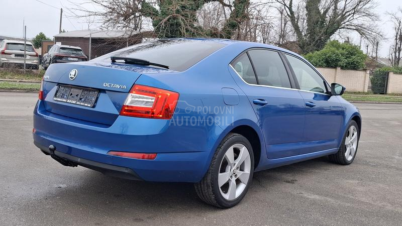 Škoda Octavia Light premium