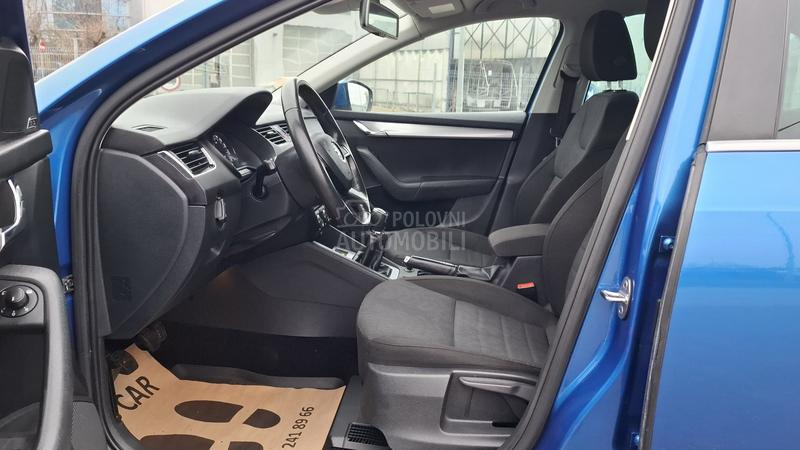 Škoda Octavia Light premium