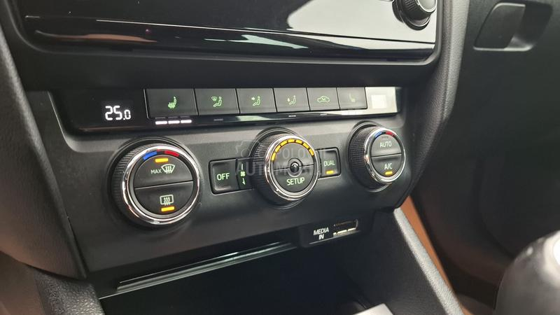 Škoda Octavia Light premium