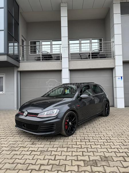 Volkswagen Golf 7 GTI PERFORMANS