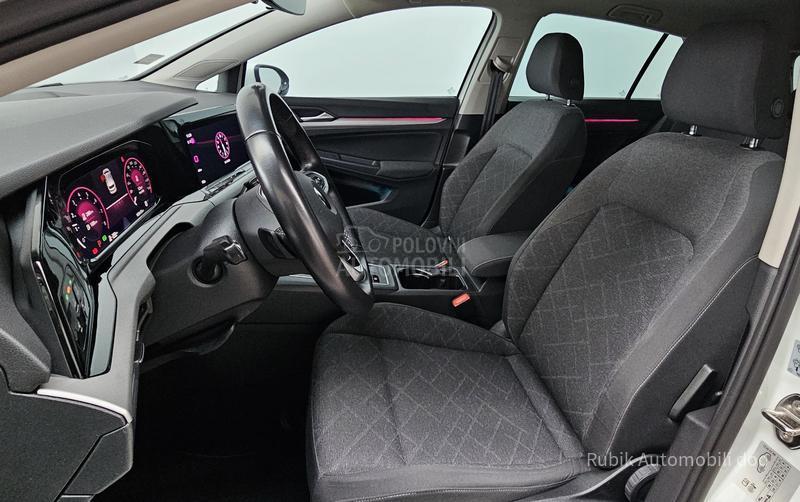 Volkswagen Golf 8 1.5 tgi DSG
