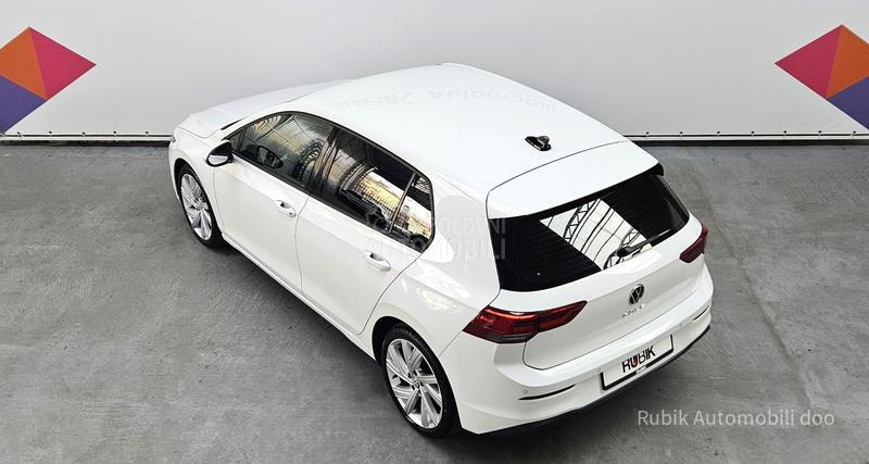 Volkswagen Golf 8 1.5 tgi DSG