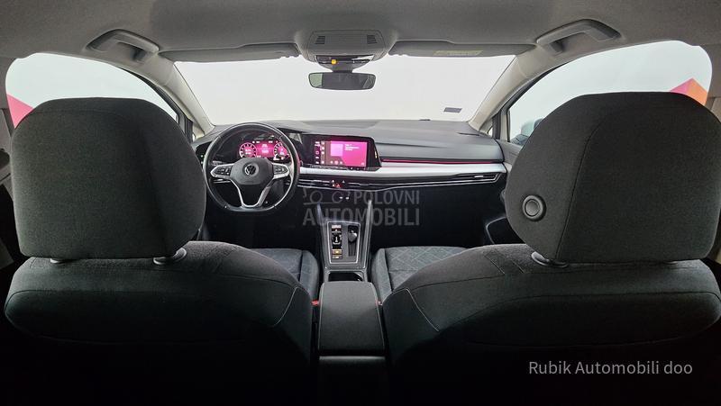 Volkswagen Golf 8 1.5 tgi DSG