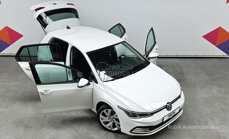Volkswagen Golf 8 1.5 tgi DSG
