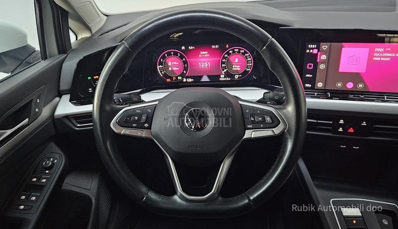 Volkswagen Golf 8 1.5 tgi DSG