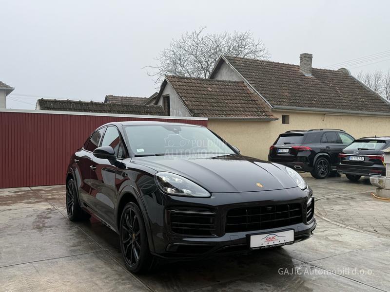 Porsche Cayenne SPORT HRONO