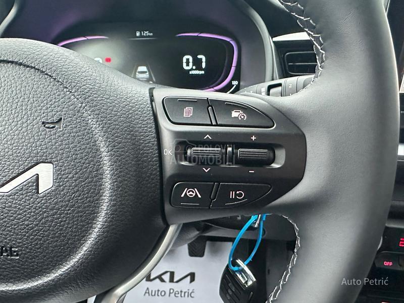 Kia Stonic 1.2 LX URBAN PLUS