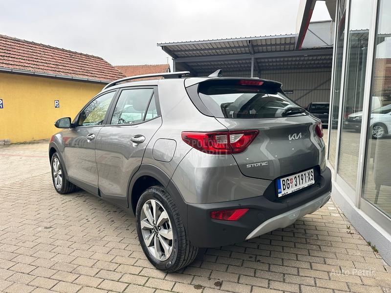Kia Stonic 1.2 LX URBAN PLUS