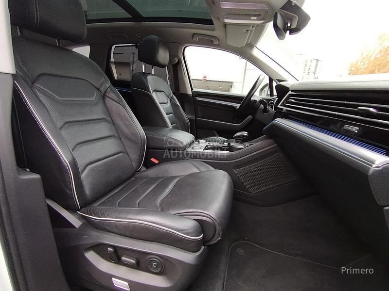 Volkswagen Touareg R-LINE 4MOTION