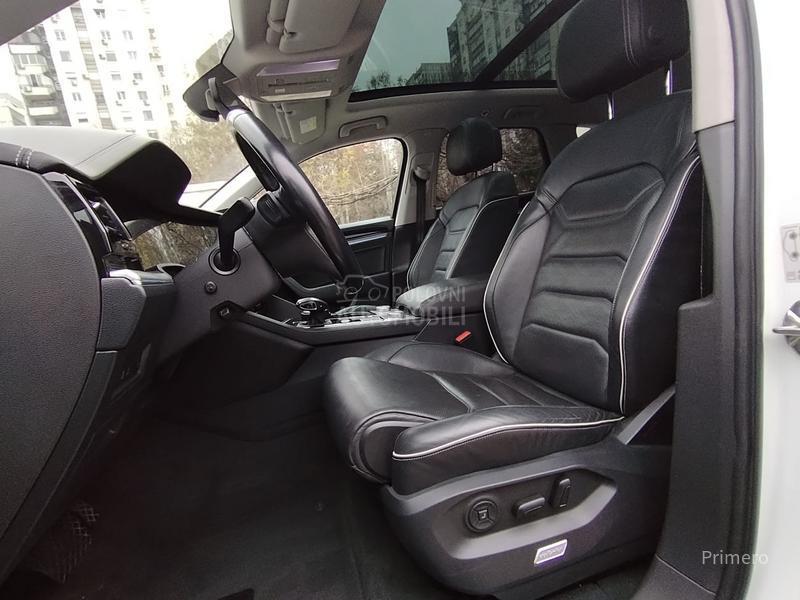 Volkswagen Touareg R-LINE 4MOTION