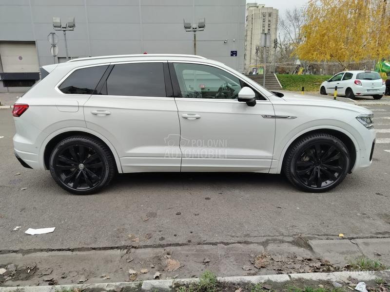 Volkswagen Touareg R-LINE 4MOTION