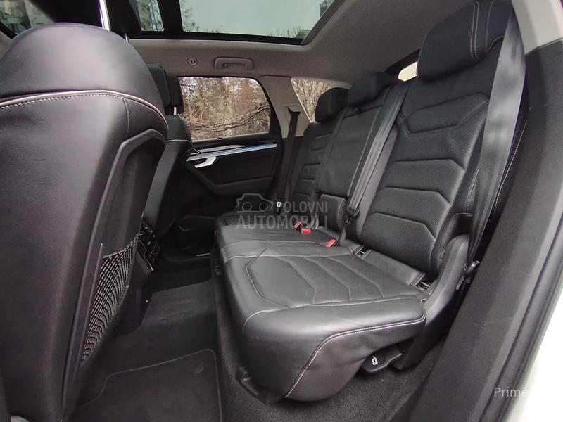 Volkswagen Touareg R-LINE 4MOTION