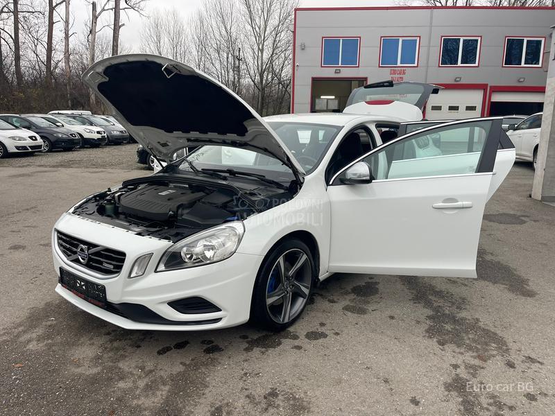 Volvo V60 R-design