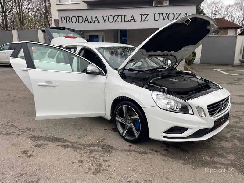Volvo V60 R-design