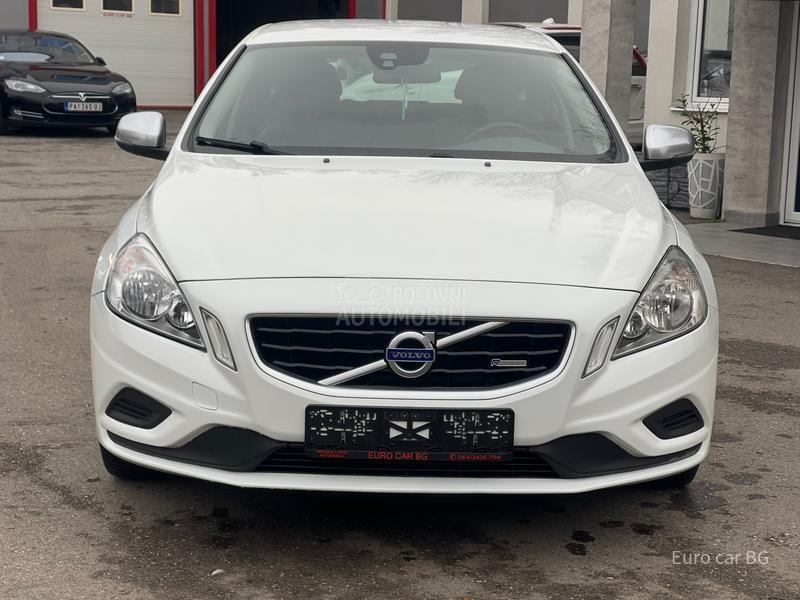 Volvo V60 R-design