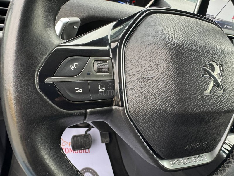 Peugeot 3008 allure/at8