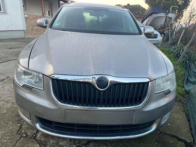 Škoda Superb 