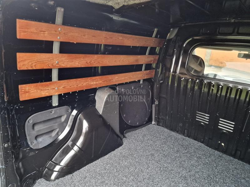 Fiat Doblo 1.9MJet Fabrika