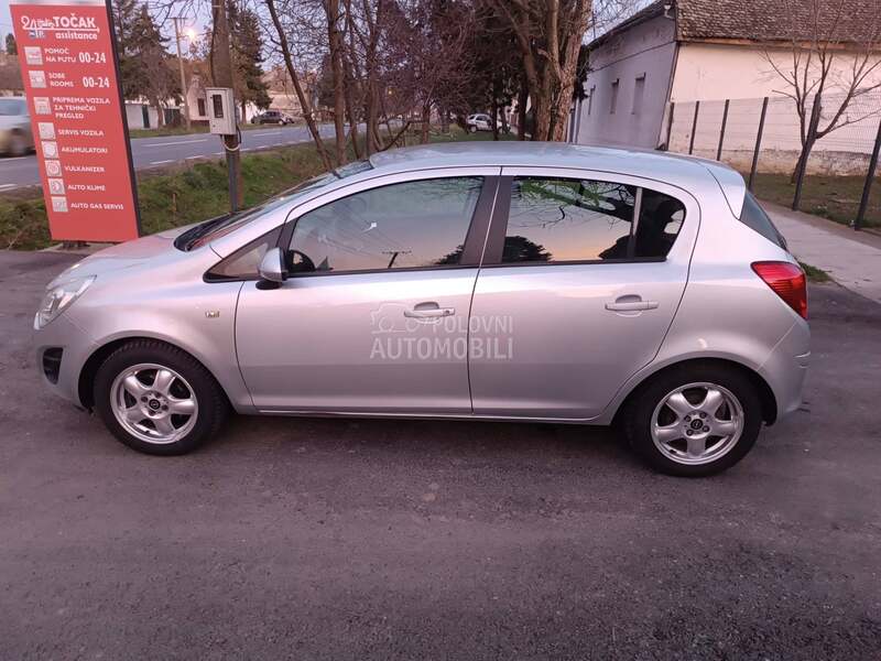 Opel Corsa D 1.2