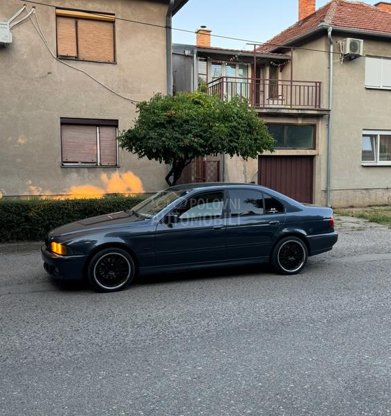 BMW 523 2.5