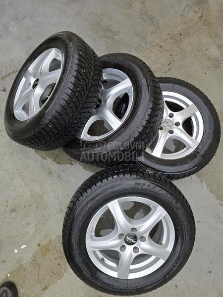 Bridgestone 215/65 R16 Zimska