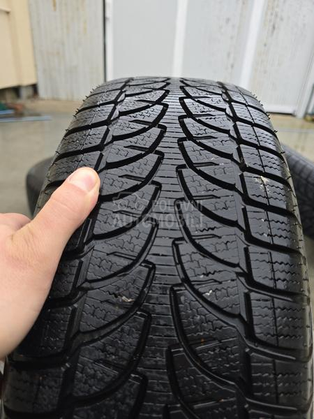Bridgestone 215/65 R16 Zimska